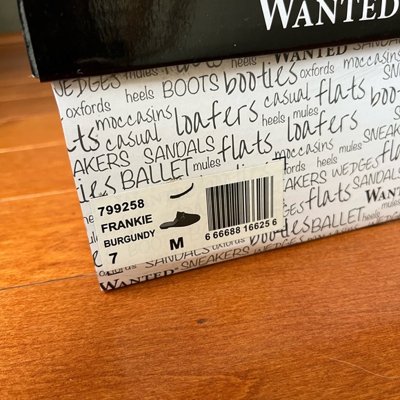 NWT Slip On Wanted Frankie Women's Burgundy Mule Flats Loafers All Sizes - Picture 9 of 9